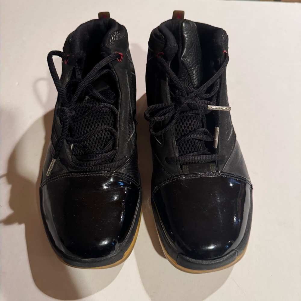 Air Jordan 16